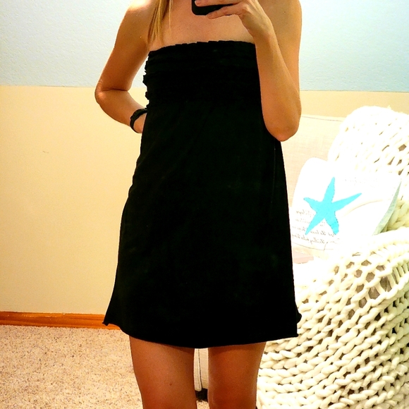 Essential Swim Cover-Up in Medium - Picture 2 of 6